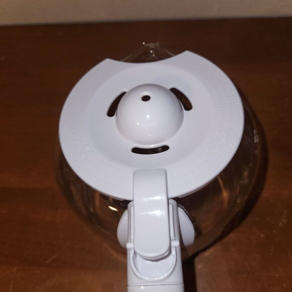 12-Cup Replacement Coffee Carafe For Better Chef Makers - Picture 2 of 4